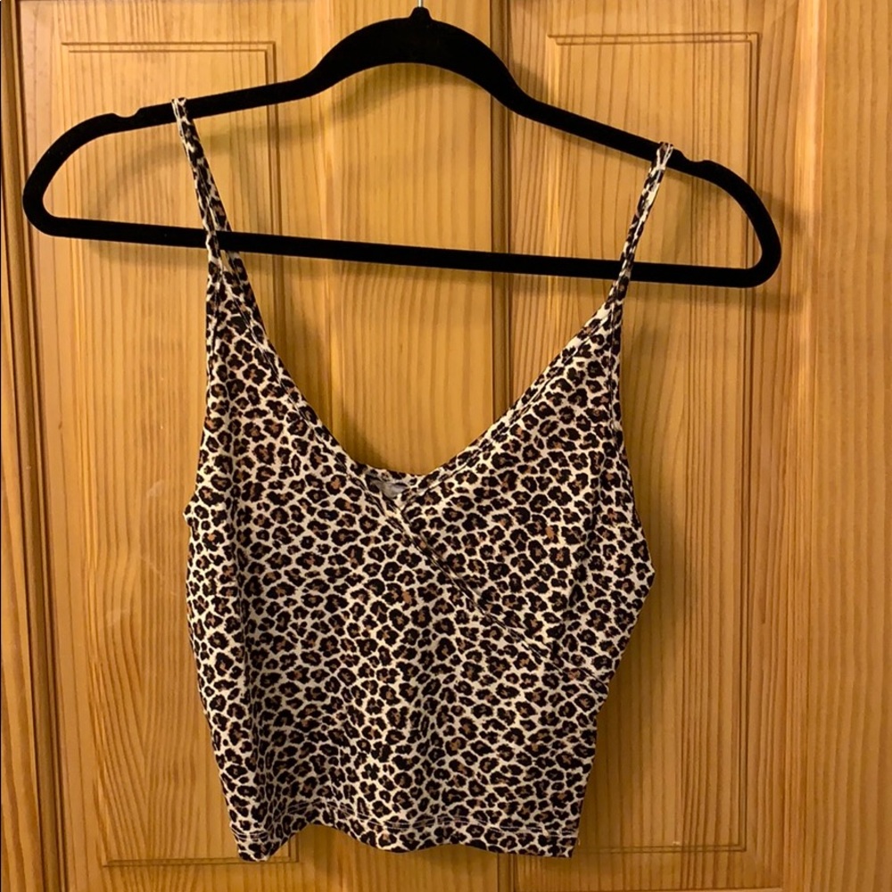 URBAN OUTFITTERS: Leopard print cropped tank top
